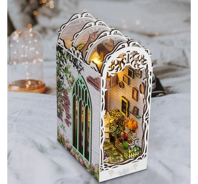 Румбокс "Цветочный домик" book nook