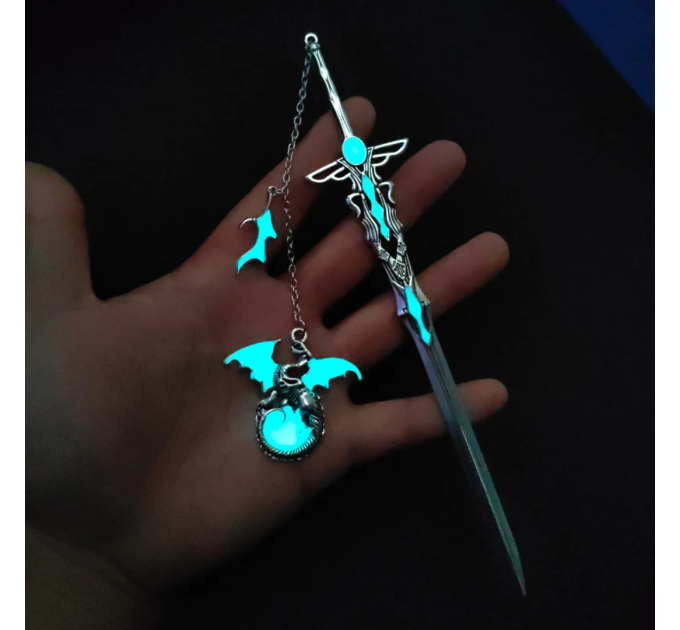 Металева закладка для книг з мечем і драконом, що світиться вночі