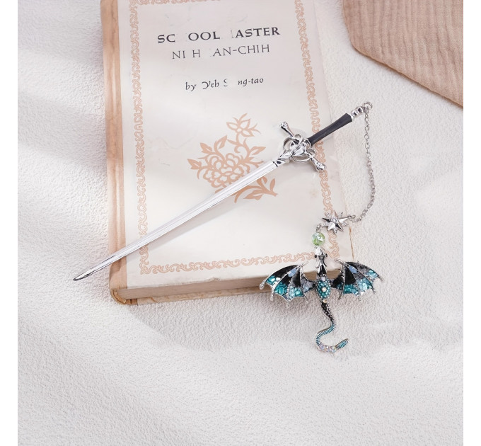 Металева закладка для книги з мечем і блакитним драконом